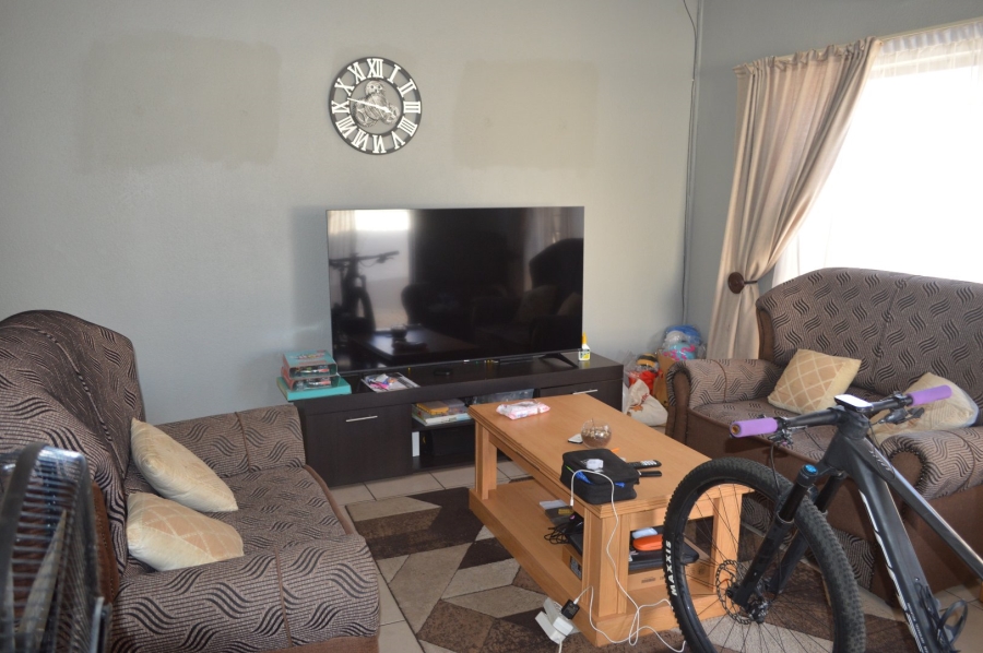 2 Bedroom Property for Sale in Doringkruin North West